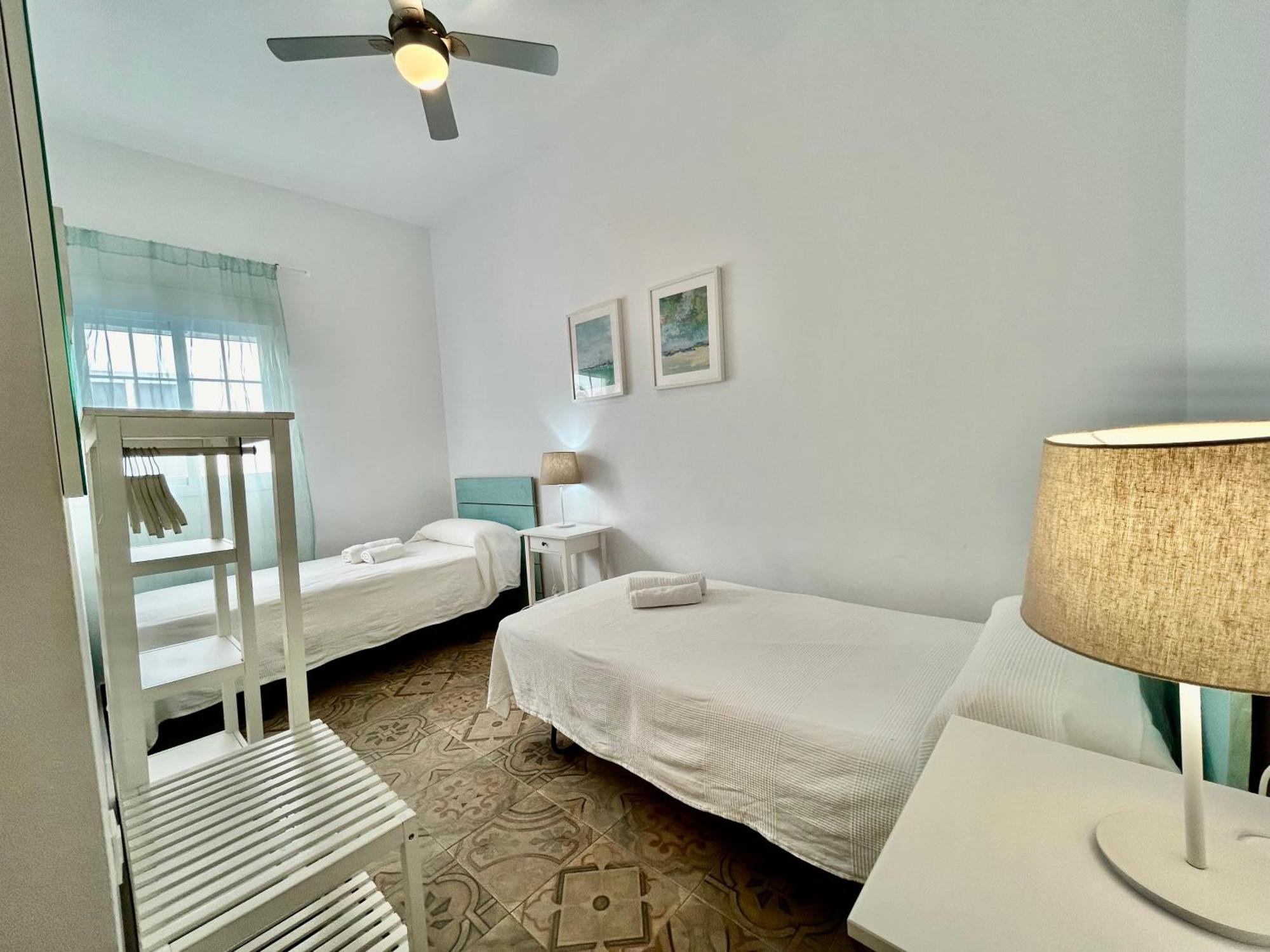 Acogedor Apt 8Pax 4Bdr 2Bth - Cozyhomesevilla1 Exterior foto
