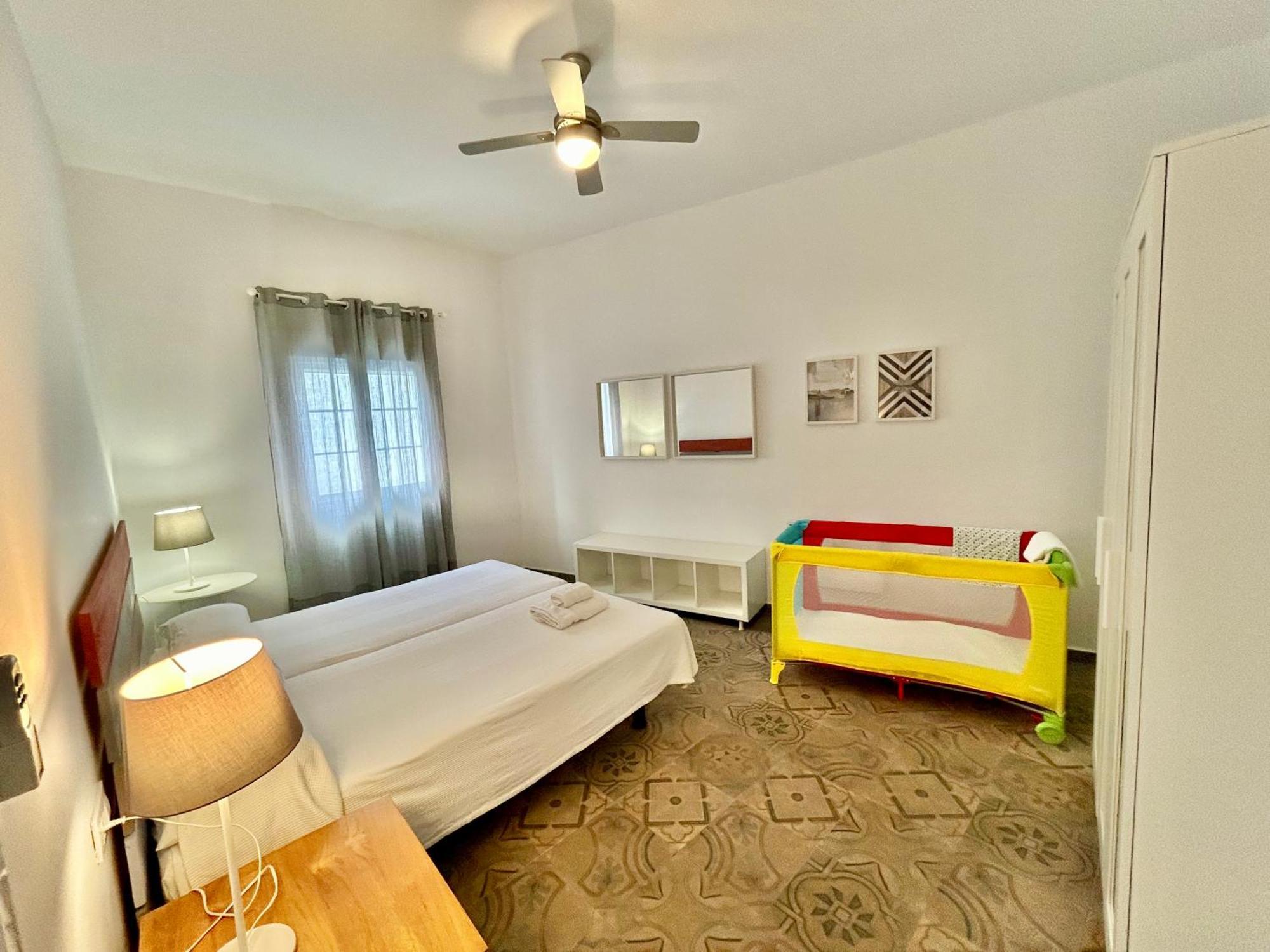 Acogedor Apt 8Pax 4Bdr 2Bth - Cozyhomesevilla1 Exterior foto